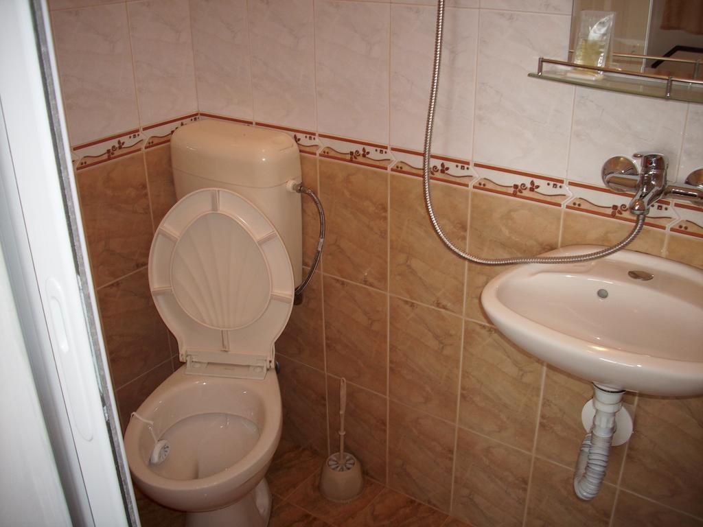 Georgievi Guest House Pomorie Exterior photo
